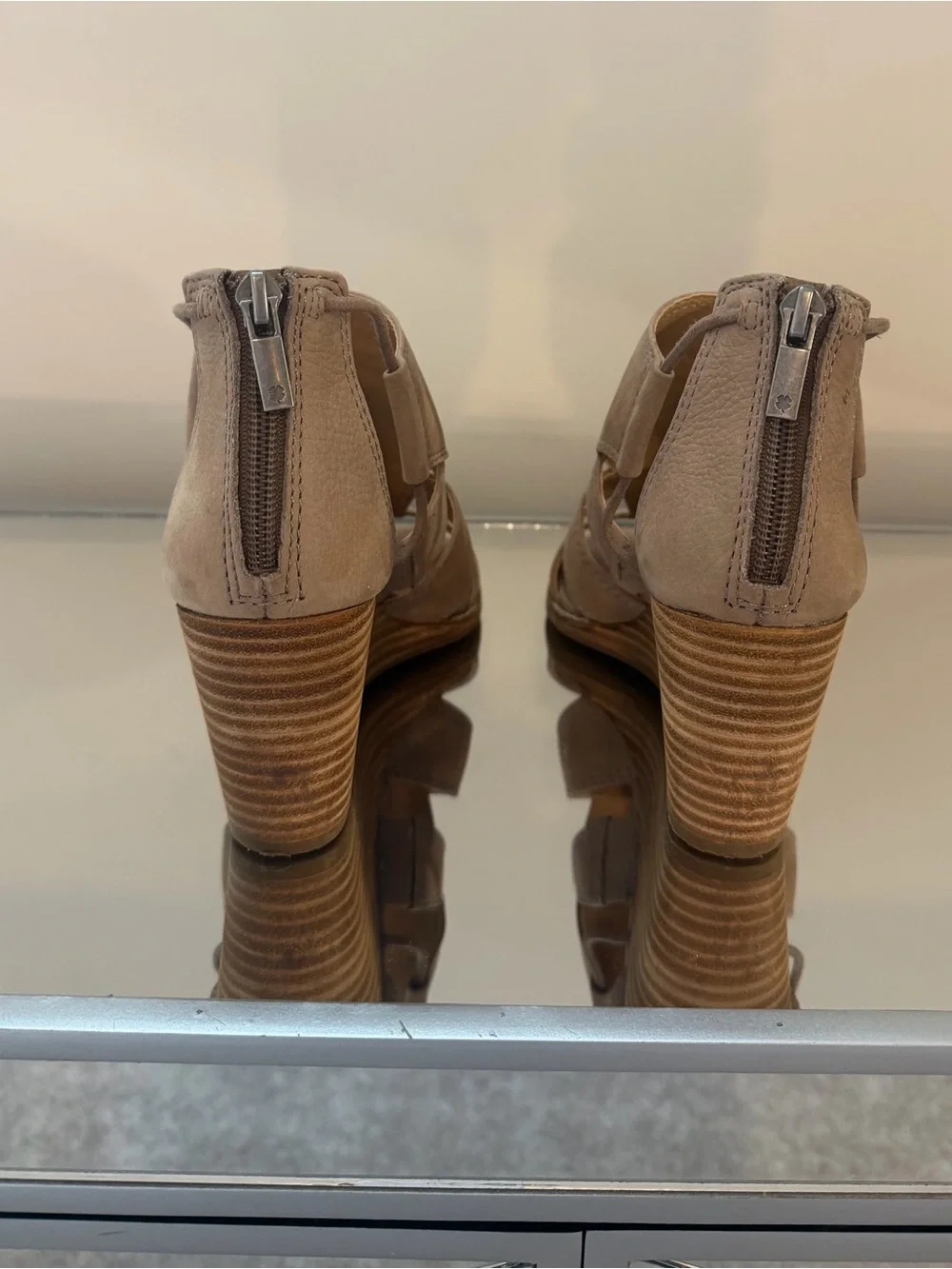 Lucky brand Women's Taupe Suede Wedge Sandals